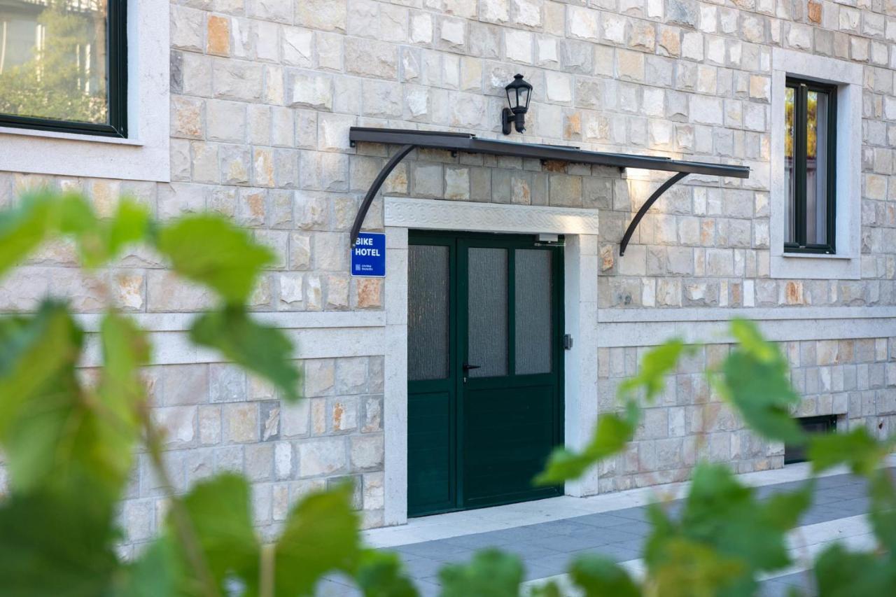 Villa Sveti Kriz โตรกีร์ ภายนอก รูปภาพ